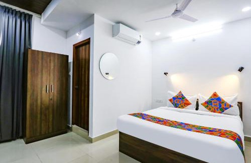Medchal Hotel | FabHotel VKs - Nr UMCC Shahpur, Jeedimetla