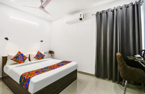 Medchal Hotel | FabHotel VKs - Nr UMCC Shahpur, Jeedimetla