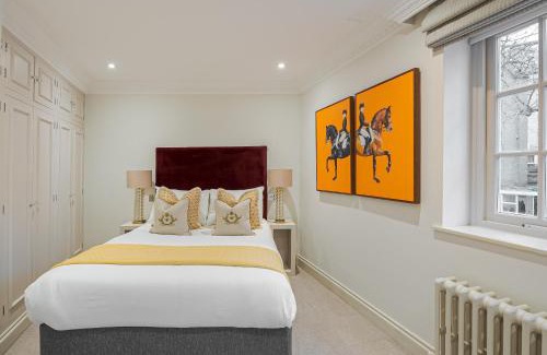 Knightsbridge Apartment | Fabulous 3Bd Mews House in the heart of Belgravia - RARE FIND