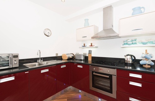 Looe House | Fabulous apartment on the edge of the harbour.