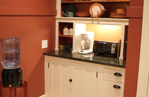 Oak Park House | Fabulous Downtown Living, 1 BR/1 BA