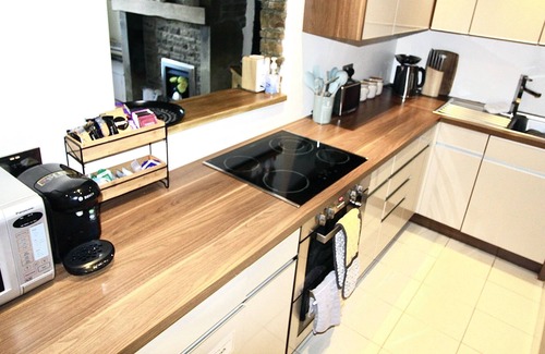 Honley House | Fabulous former weaver's cottage looking out over the Holme Valley