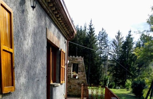 Mombaroccio House | Fabulous holiday home immersed in the green hills of the Marche region