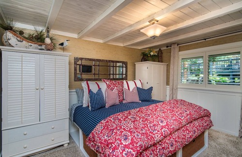 Tahoe City House | Fabulous Lakefront Home in Carnelian Bay with dock and hot tub.
