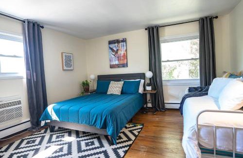 Atlantic City House | Fabulous Mid Century 4BR 3Bath House