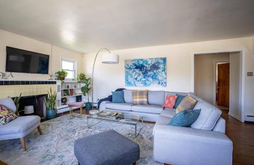 Atlantic City House | Fabulous Mid Century 4BR 3Bath House