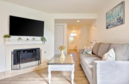 Santa Ana Heights House | Fair, Sunny, and Blue Weather Days