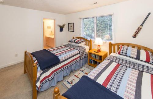Northeast Virginia Beach House | Fairbanks House with beach access just steps from your front door