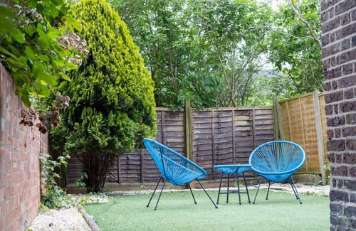 Hillrise Apartment | Fairbridge 2.