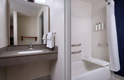 Franklin Park Hotel | Fairfield Inn and Suites by Marriott Austin South