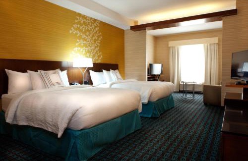 South Lethbridge Hotel | Fairfield Inn & Suites by Marriott Lethbridge