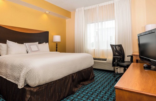 Pennington Bend Hotel | Fairfield Inn & Suites by Marriott Nashville at Opryland