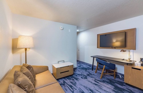 Temple Terrace Hotel | Fairfield Inn & Suites by Marriott Tampa North