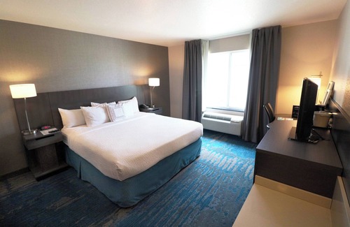 Des Moines Hotel | Fairfield Inn & Suites by Marriott Des Moines Airport