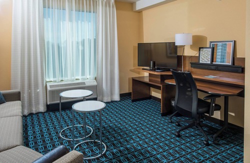 Florence Hotel | Fairfield Inn & Suites by Marriott Florence I-20