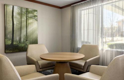 Springdale Hotel | Fairfield Inn & Suites by Marriott Springdale