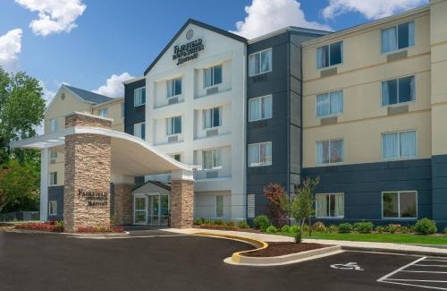 Memphis Hotel | Fairfield Inn & Suites Memphis I-240 & Perkins