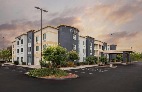 Hayward Hotel | Fairfield Inn & Suites Oakland Hayward