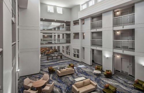 Hayward Hotel | Fairfield Inn & Suites Oakland Hayward