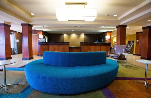 Toledo Hotel | Fairfield Inn & Suites Toledo North