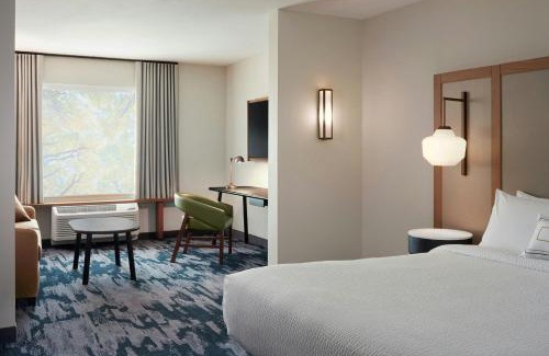 Weldon Hotel | Fairfield Inn & Suites Weldon