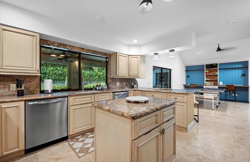 Palm Beach Gardens House | Fairway Escape Pool Games Firepit