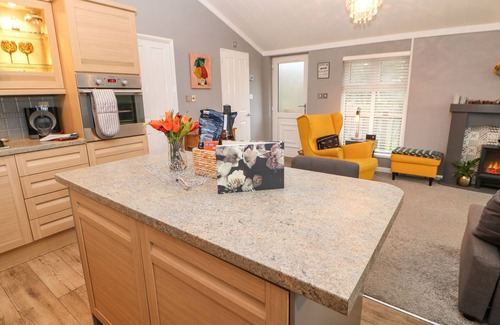 Swarland Cottage | FAIRWAY VIEW LODGE, pet friendly, character holiday cottage in Felton
