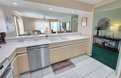 Branson Condo | Fairways Royale Walk-in Suite @ Thousand Hills. No steps or stairs. Great rates!