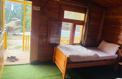 Gilgit-Baltistan Hotel | Fairy meadows BroadView Hotel