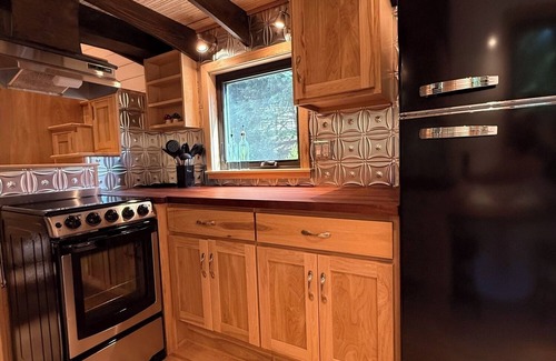 Idleyld Park House | Fairytale Cabin in Umpqua National Forest