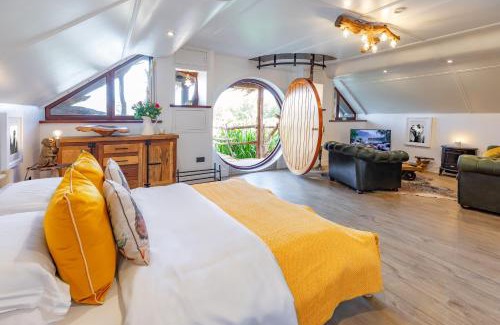 Romford Ski Chalet | Fairytale Staycation - Near London by Damask Homes