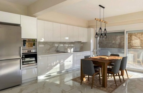 Nikita House | Falcone Residentnn