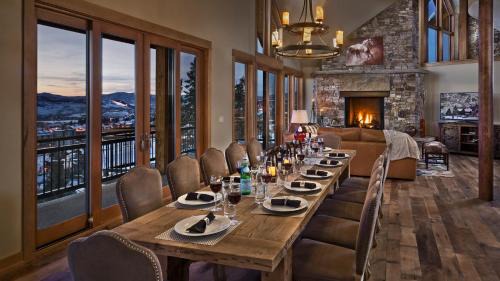 Steamboat Springs House | Falconhead Lodge - South