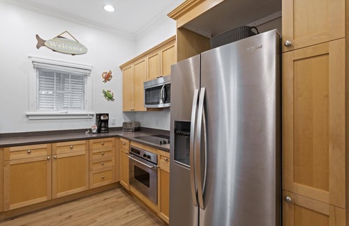 Watercolor Condo | Fall Availability! Park District - Furnished Balconies with Park Views! 2 Adult Bikes!