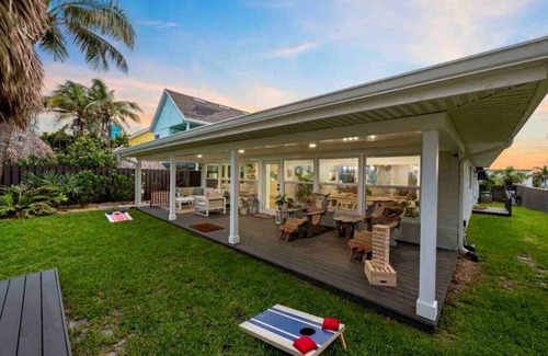 Cocoa Beach Apartment | Fall Flash Sale –15% Off Oceanfront Cocoa Beach Vacation Home | Private Beach, Tiki Bar & Family Fun
