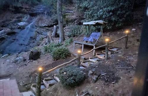 Glenville Cabin | Fall Peak Colors NOW! L.Cabin, HotTub under Cabana, Mtn View, 1 mile to Lake