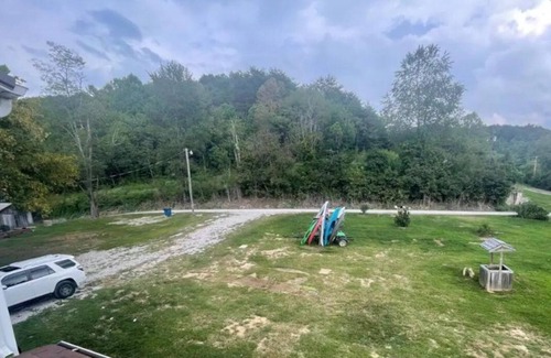 Louisa Apartment | Falls Creek Apartment