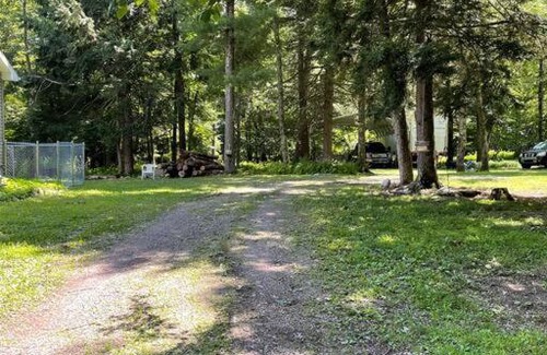 Benton House | Falls Edge Farm Cottage