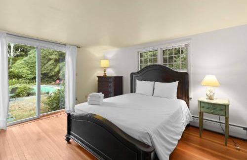 Falmouth House | Falmouth Breeze Escape