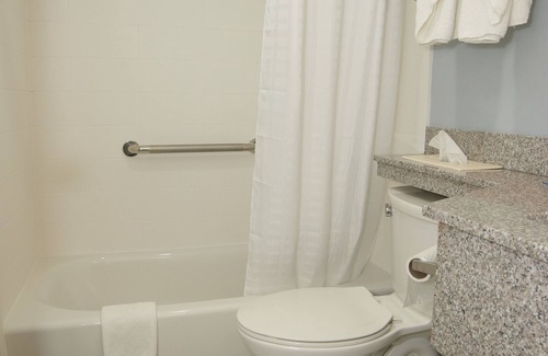 Teaticket Hotel | Falmouth Inn