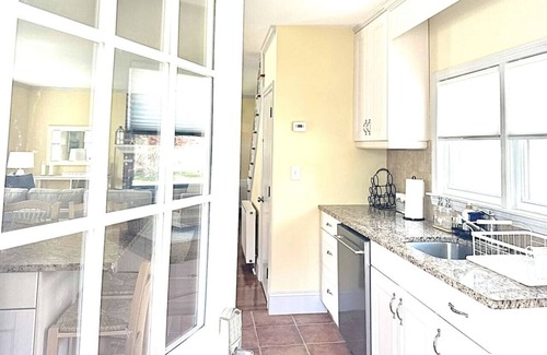 Teaticket House | Falmouth Retreat Near Beaches, Golf Courses, Restaurants, Shopping and all the Cape Offers