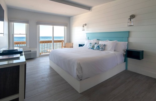 Falmouth Heights Hotel | Falmouth Tides