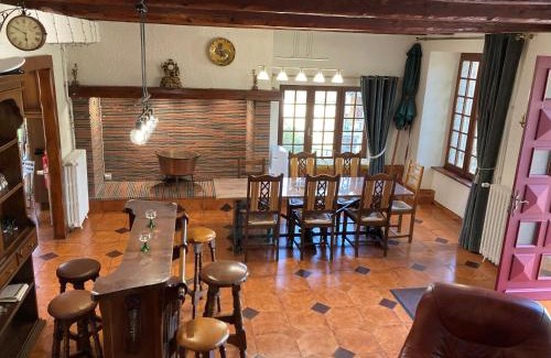 Saint-Saturnin Villa | Familial House Dellac-Mathieu in mountain village Cantal