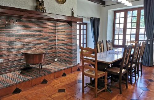 Saint-Saturnin Villa | Familial House Dellac-Mathieu in mountain village Cantal