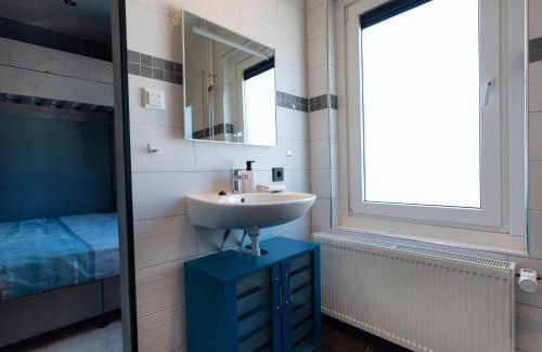 Ouddorp Bed & Breakfast | Familiekamer bij B&B Gezond aan Zee - Toegang wellnesstuin meerprijs