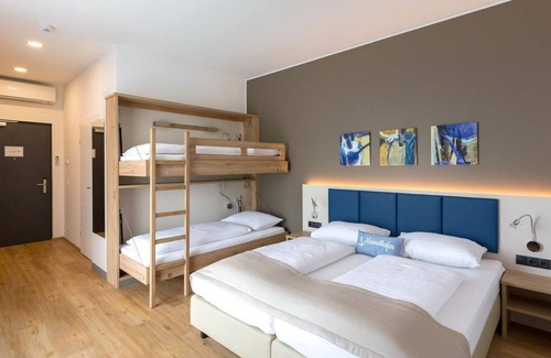 Rust Bed & Breakfast | Familienzimmer Deluxe mit Dusche/wc - Hotel am See Rust