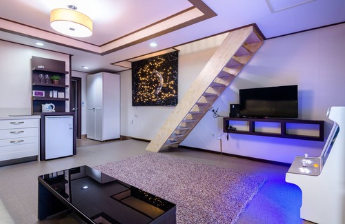 Gangjeong-dong Apartment | Famille Spa Resort