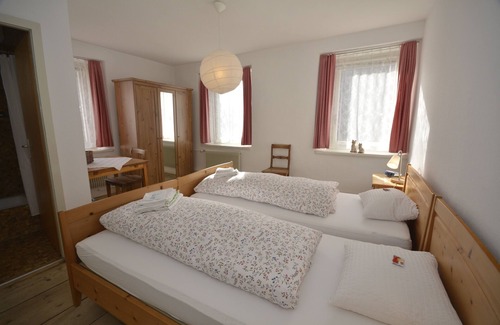 Filisur Hotel | family and group friendly, valley view,