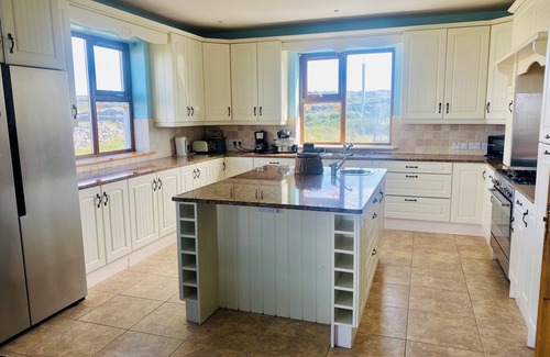 Inishmore House | (Family and pet friendly), Inishmore, Aran Islands, Large spacious property!