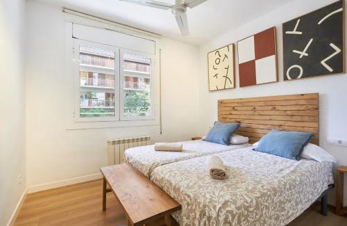 La Maternitat i Sant Ramon Apartment | Family Apartment Camp Nou by Maison Piñata